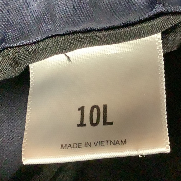 Express Size 10L Curvy Boot Mid Rise Dark Blue Dress Pants. Preloved - Picture 5 of 8